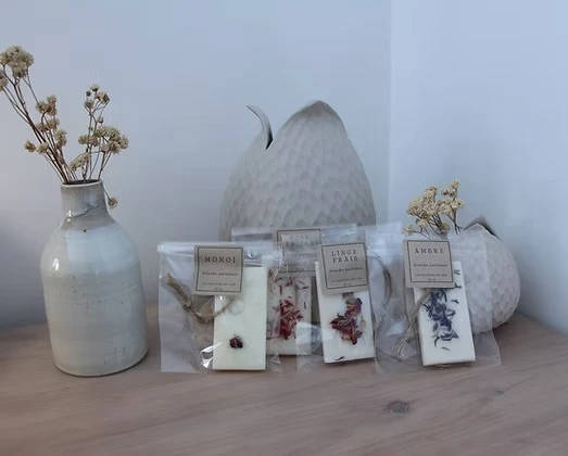 Pendentifs parfumés et décorés