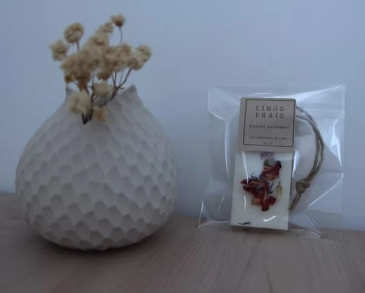 Pendentifs parfumés et décorés