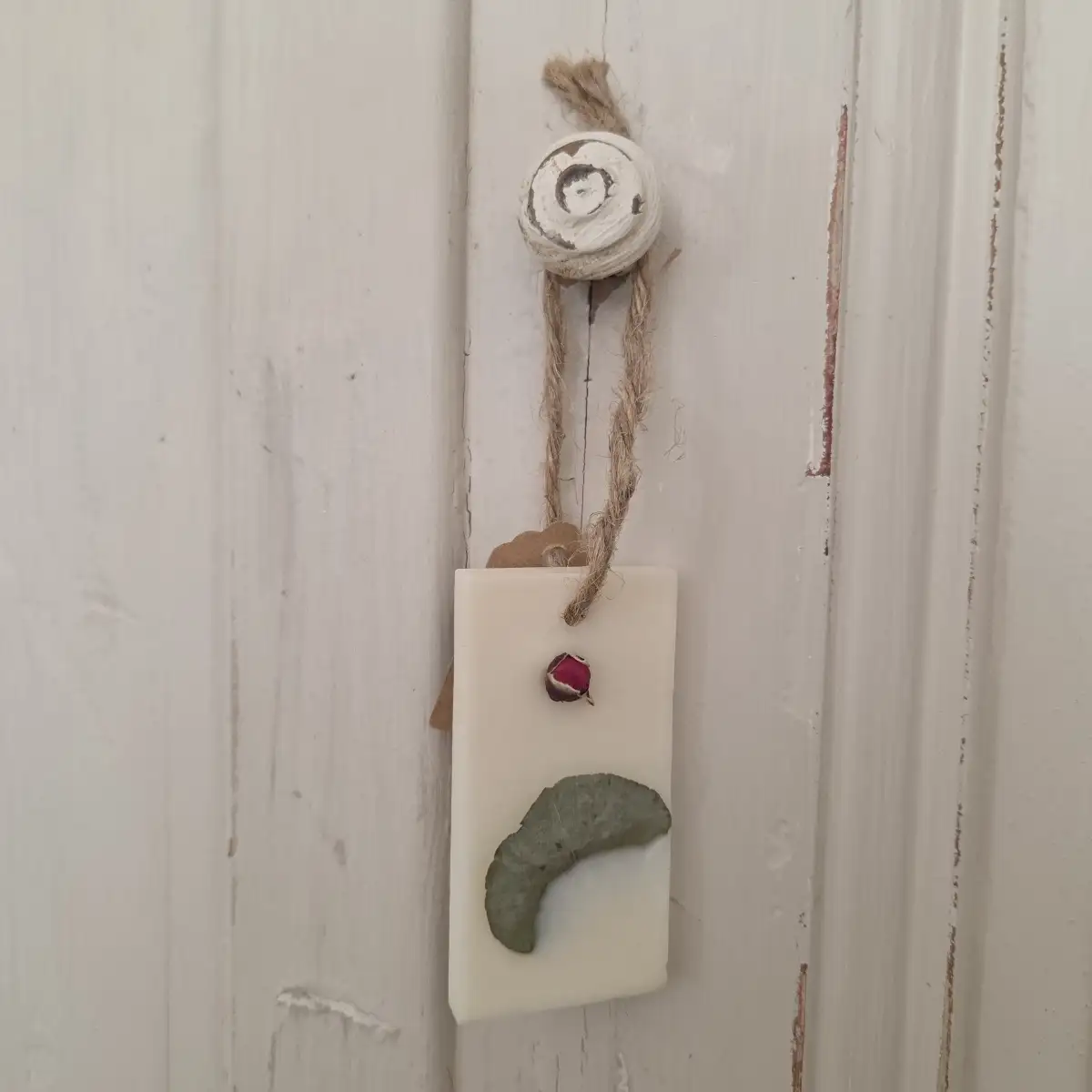 Pendentifs parfumés et décorés